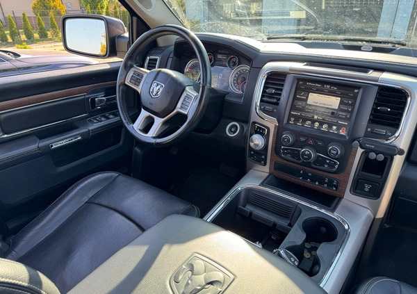Dodge RAM cena 158000 przebieg: 159000, rok produkcji 2017 z Ząbkowice Śląskie małe 154